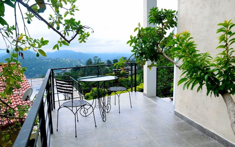 The Kandyan Villa