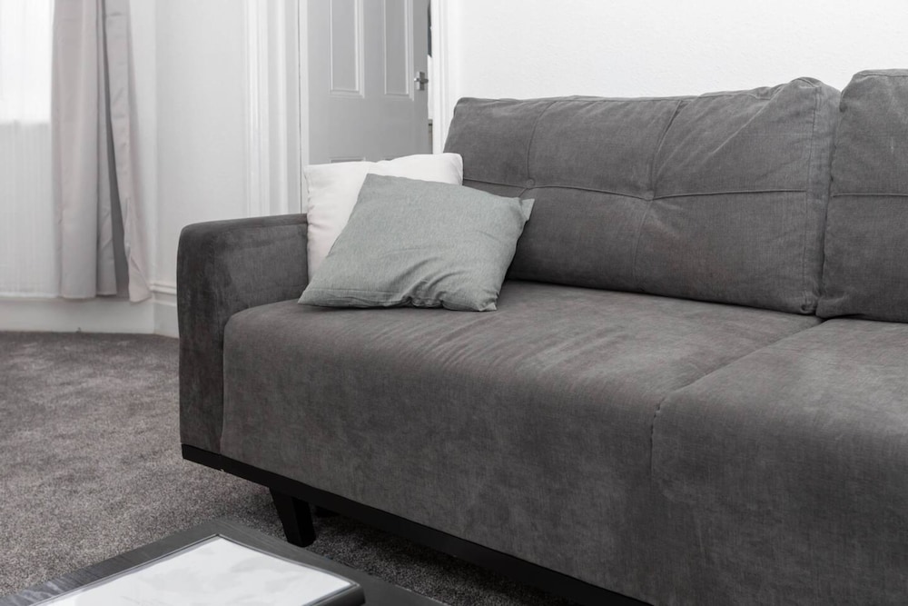 Peaceful and Light 1 Bedroom Flat in Kilburn