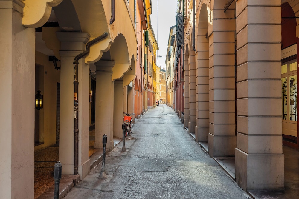 Gombruti Vintage Apartment by Wonderful Italy