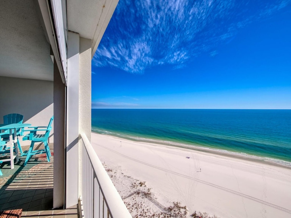 Pelican Pointe 1505