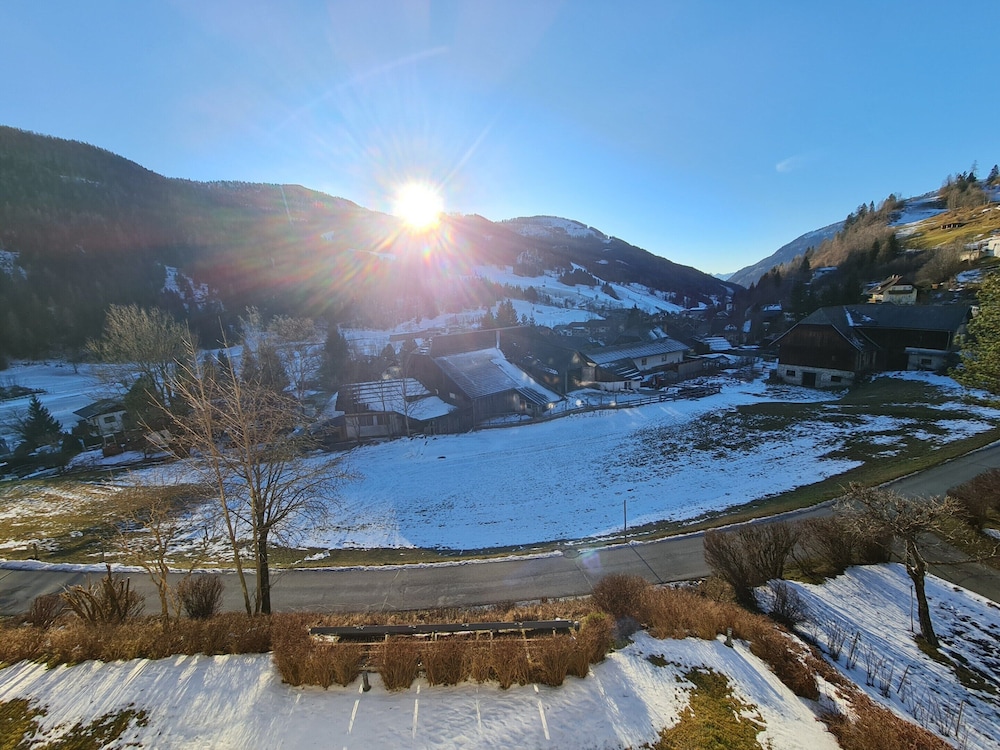 Mountain-view Apartment in Bad Kleinkirchheim