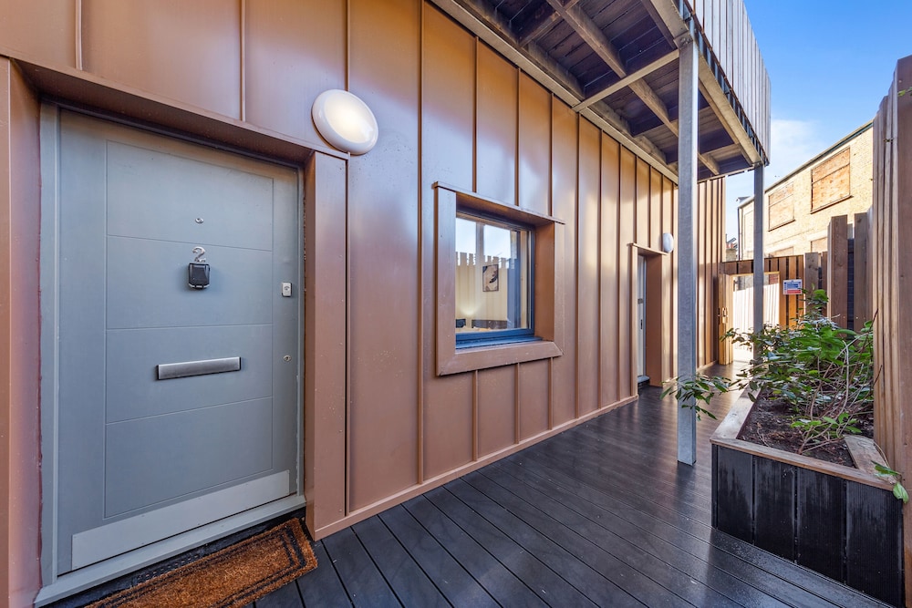 SERCASA - Appletree Court - Kingston view 2