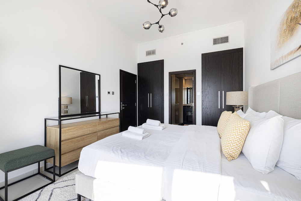Stunning 1-bed in the Iconic Cayan Tower
