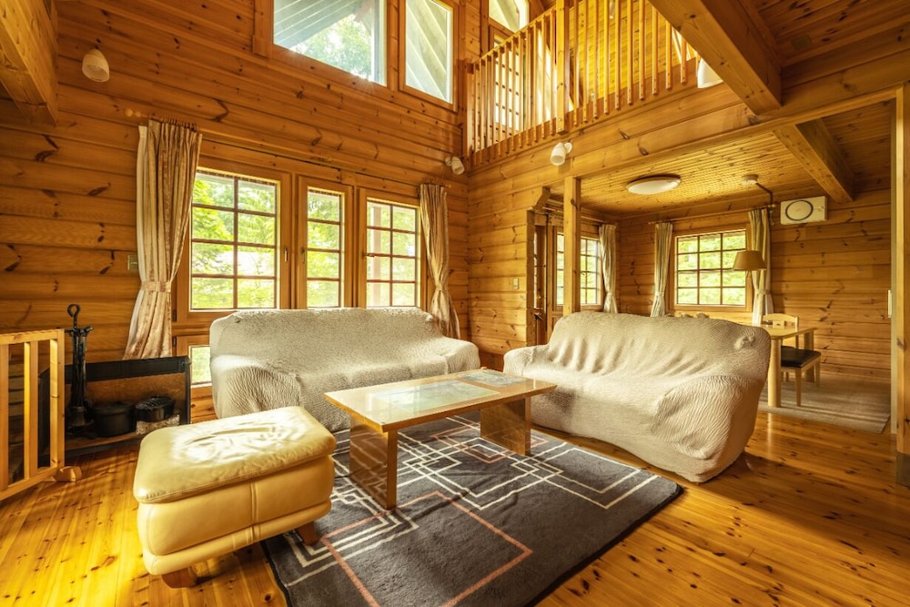 Reposer Hakuba