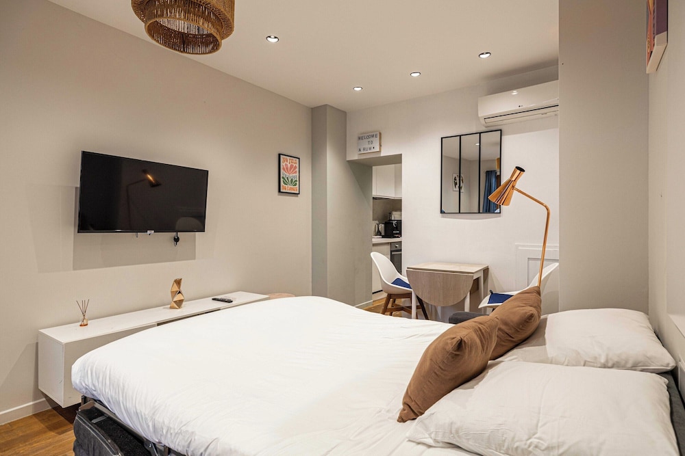 Cozy Renovated Studio - Cannes Meynadier photo 3