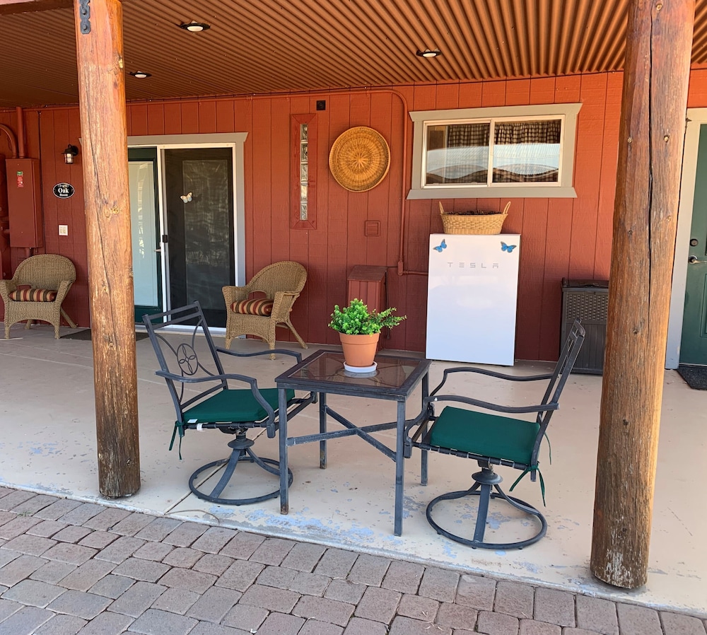 Beeline Guest House