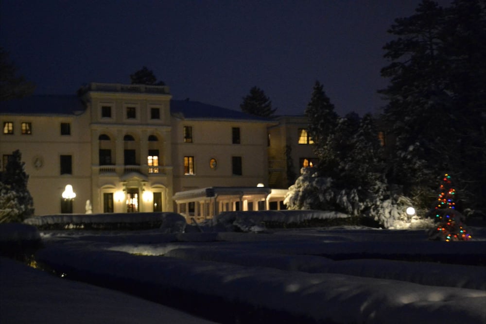 Geneva On The Lake