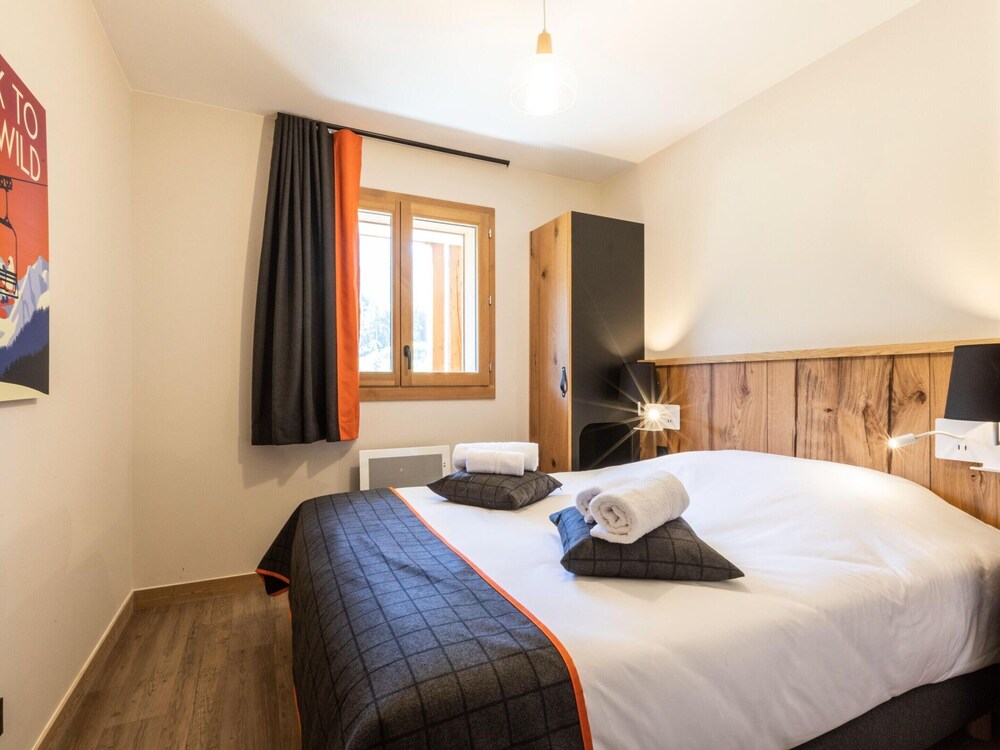 Chalet in Samoens Near Grand Massif Lift