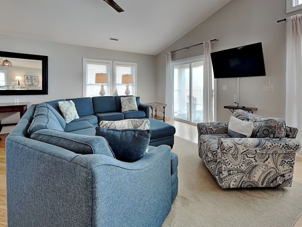 Eagles' Landing by Topsail Realty
