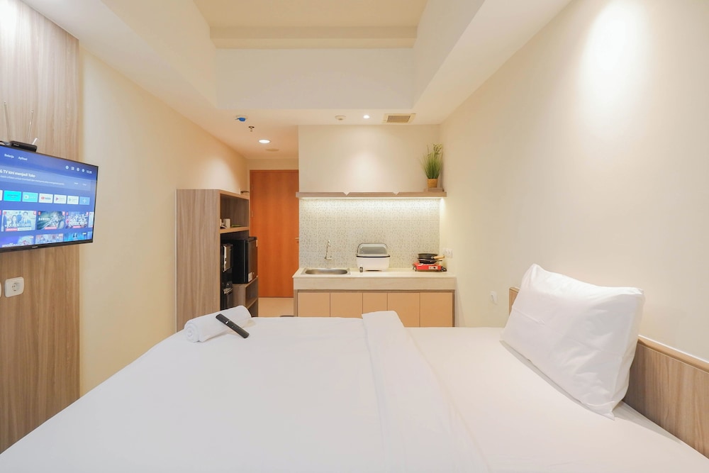 Simply And Homey Studio At Evenciio Margonda Apartment