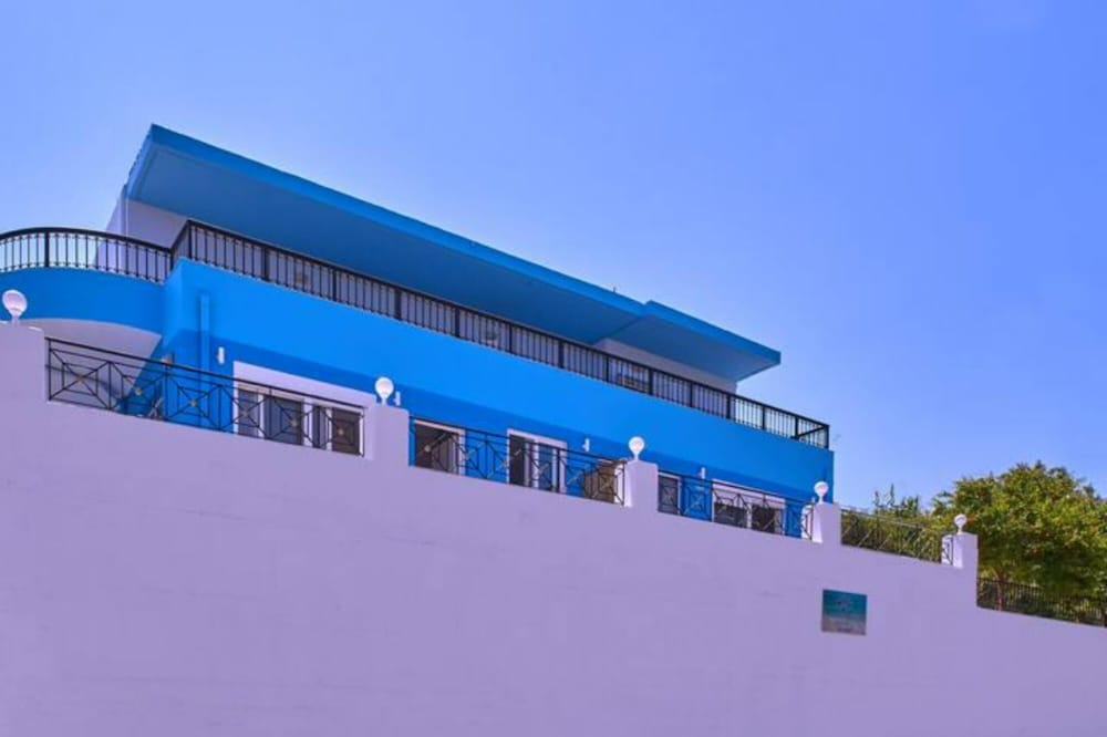 Photo 100