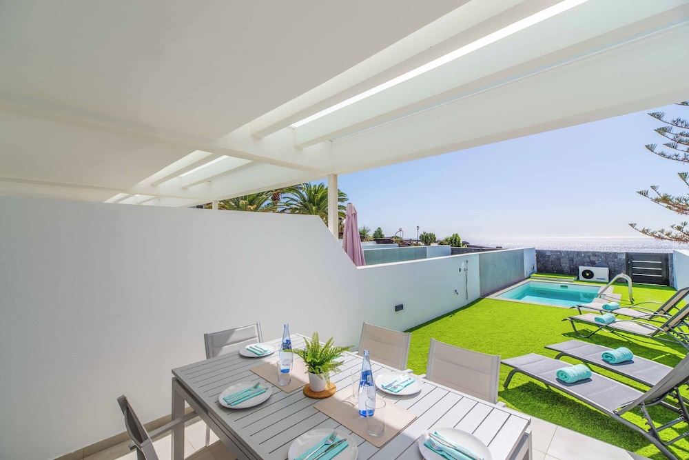 Marina Suite Villa Agua