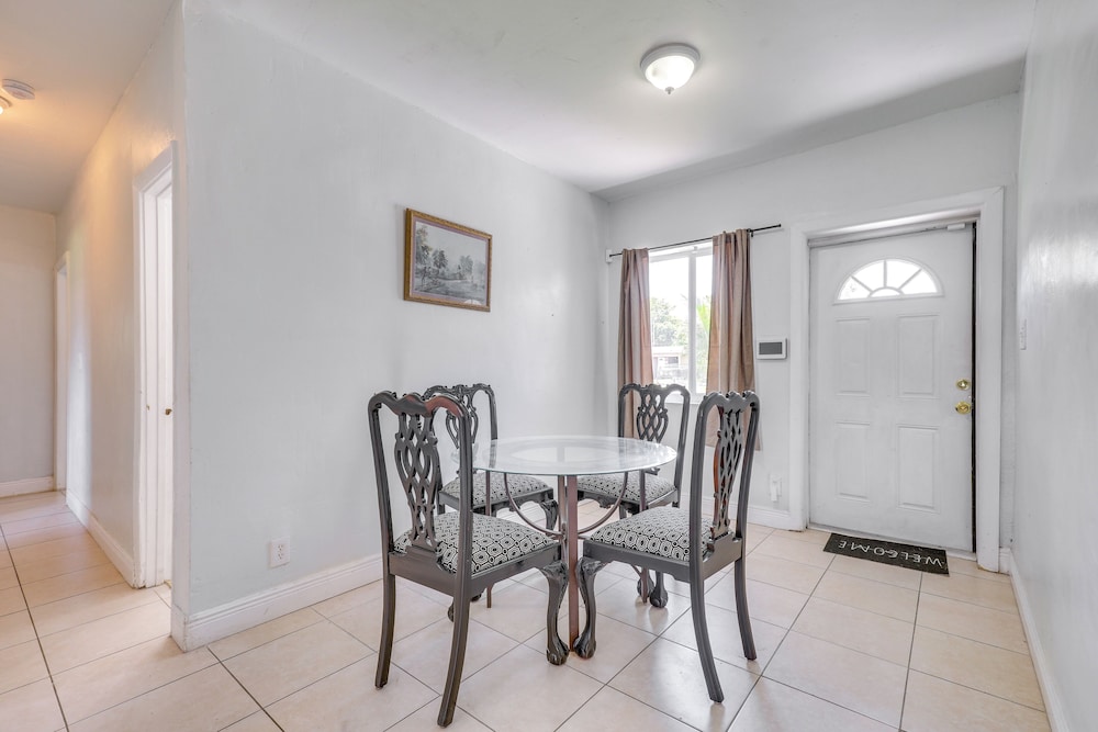 Stay Near Las Olas Beach: Home w/ Fenced Backyard