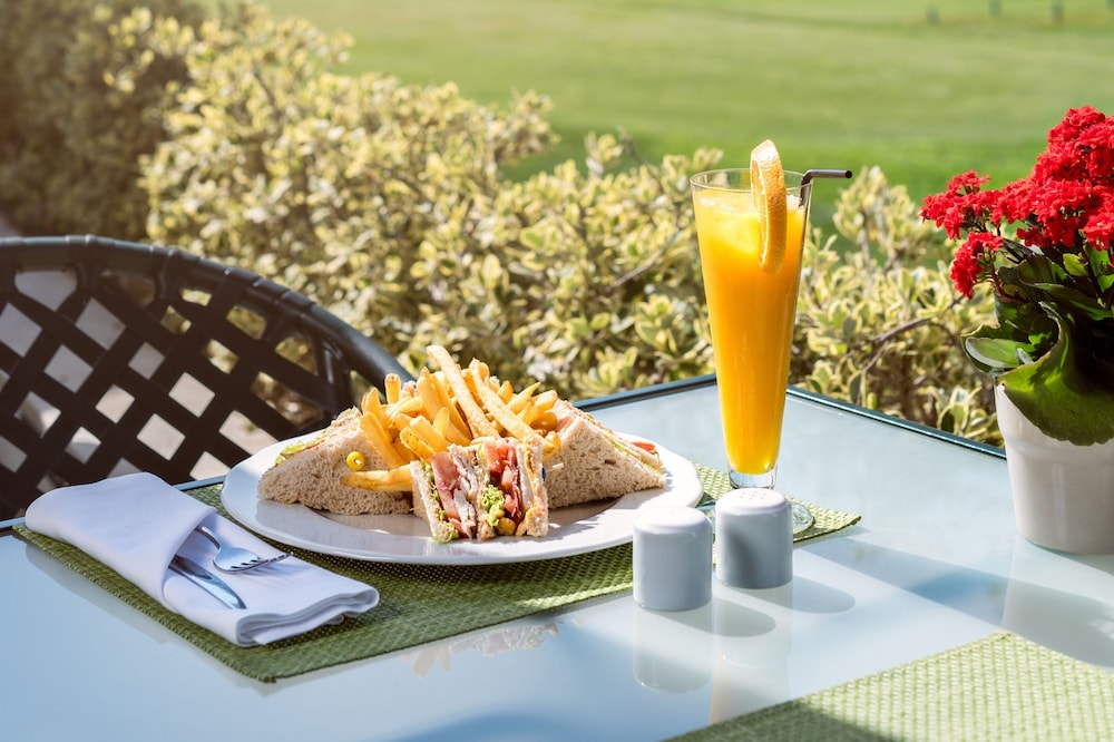 Pine Cliffs Ocean Suites, a Luxury Collection Resort & Spa