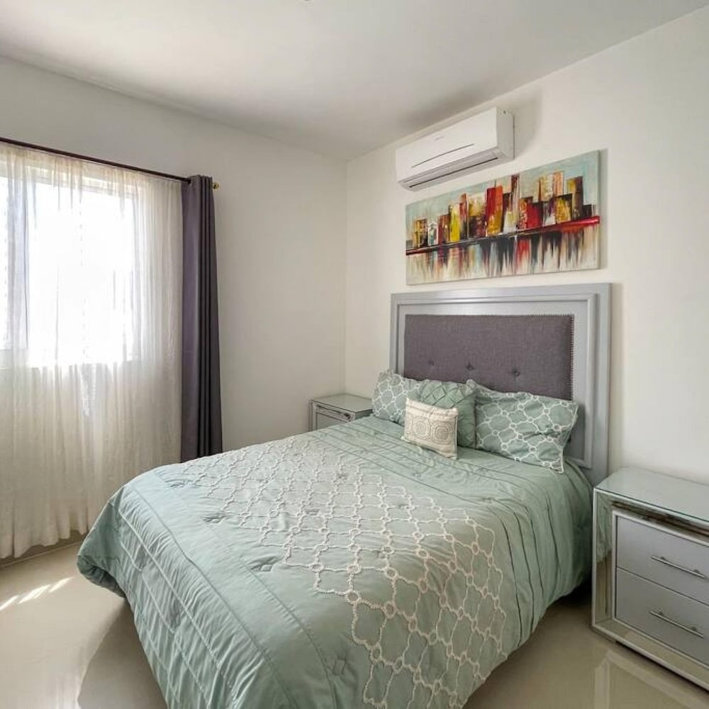 Prime Location House at Cerritos Great Price