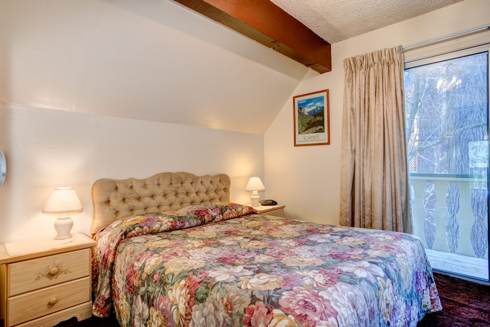 Brookside Cottage view 5