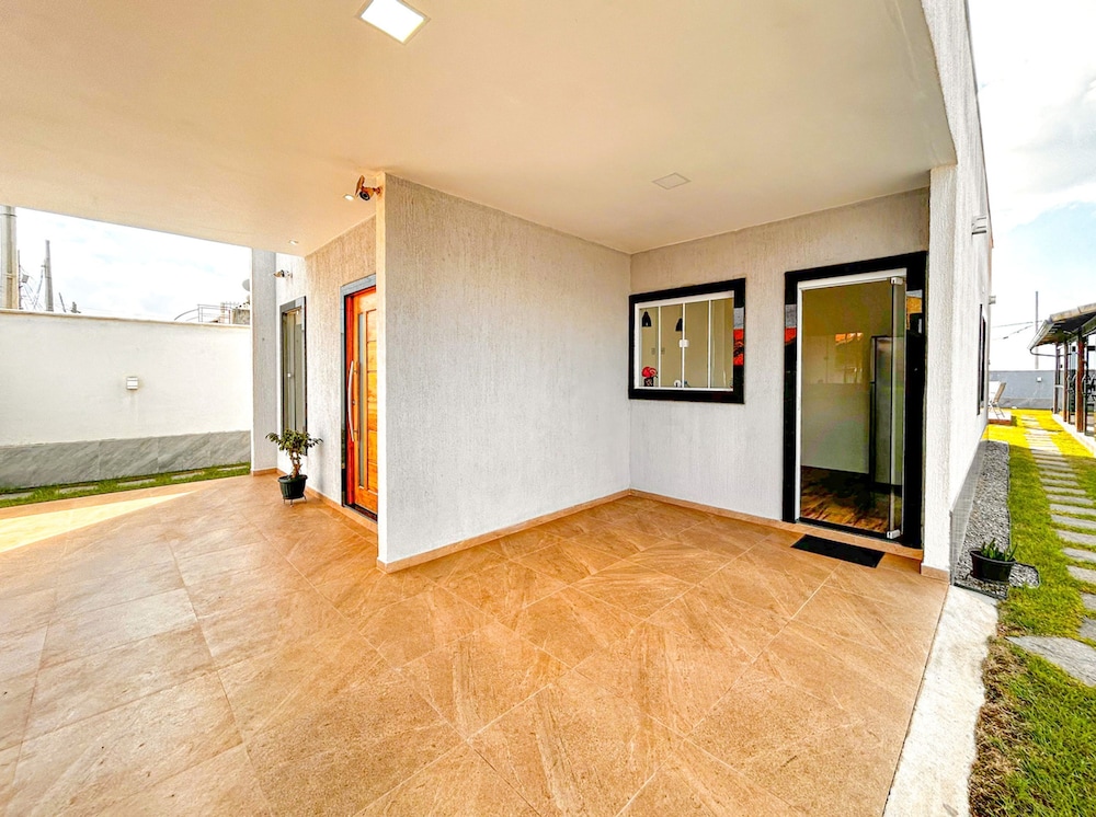 Casa a Poucos Metros da Praia do Coral - Cabo Frio