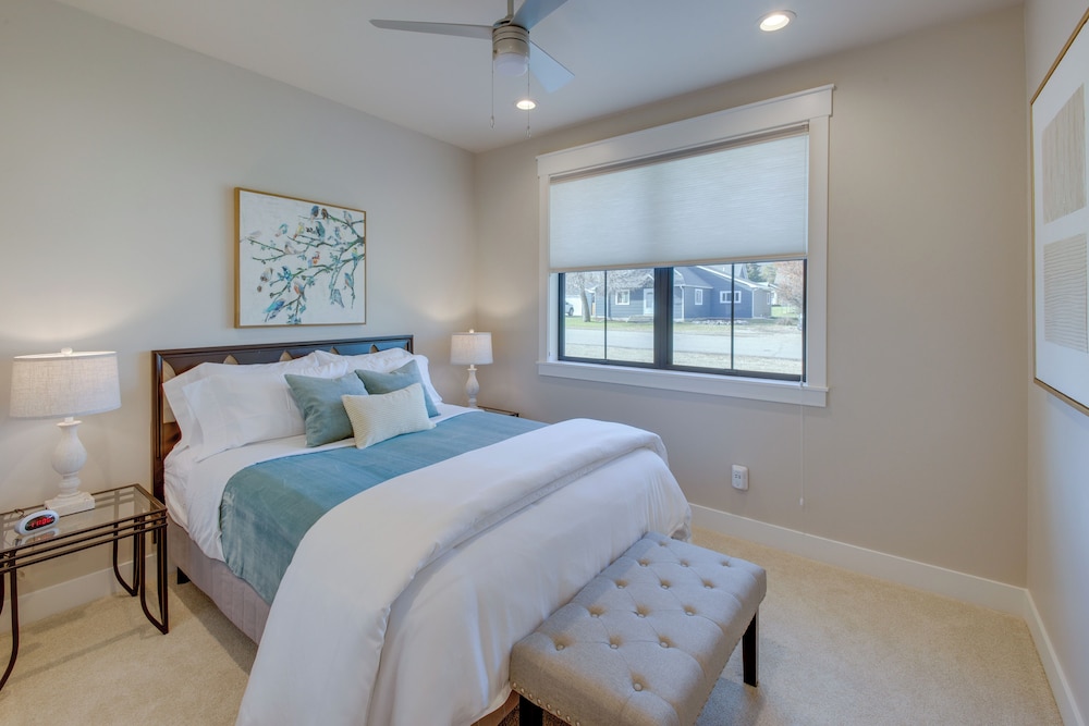 Red Lodge Home w/ Private Hot Tub & Fire Pit!