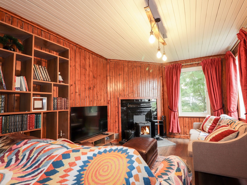 Challenger Bothy