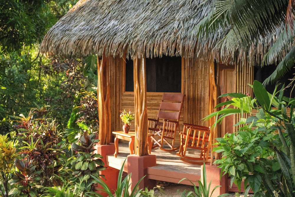 Luna Lodge