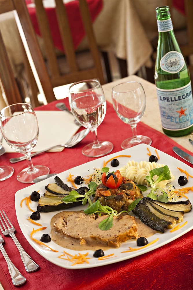 Brides-les-Bains Vacations - Hotel Athena - Property Image 11