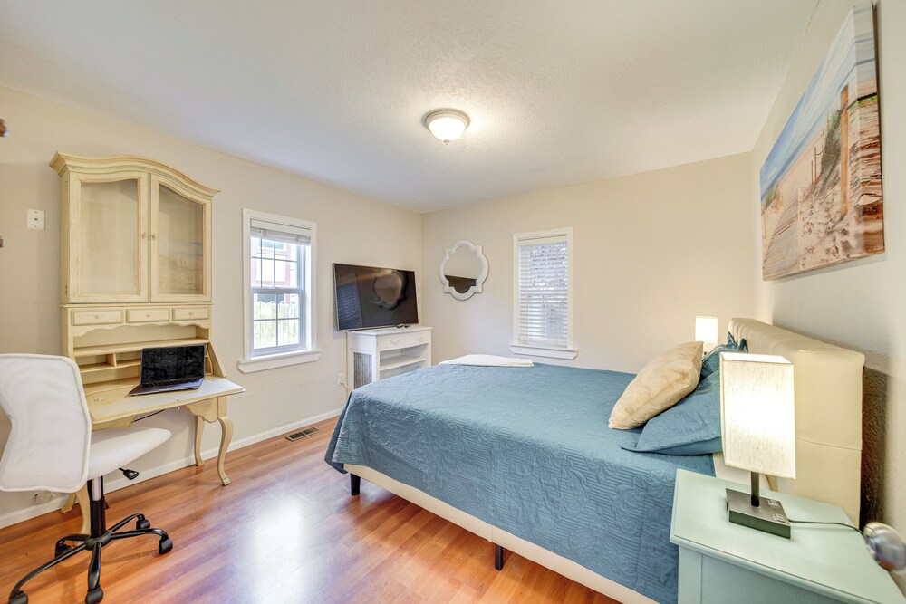 Patio & Yard: Townhome in Downtown Meridian view 3