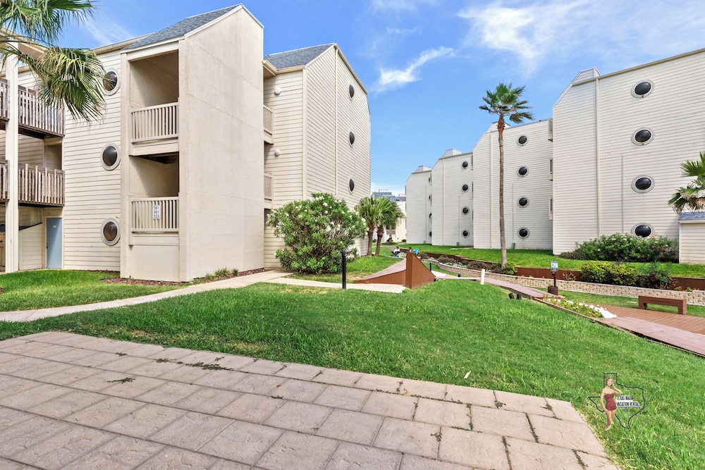 Bahia Mar Solare Resort Condos