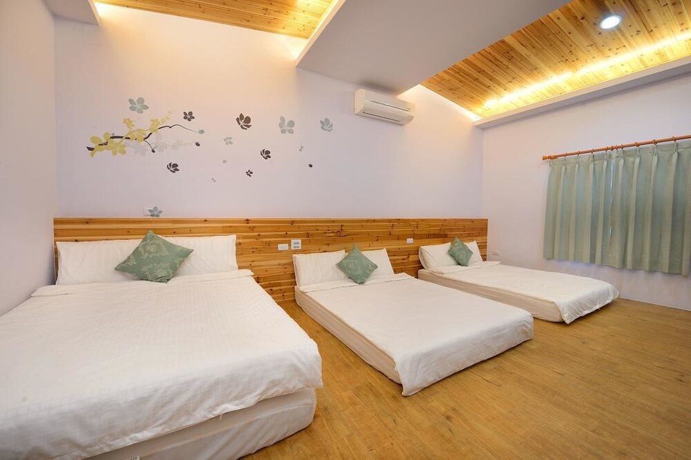 Lunatis Bay Hotel