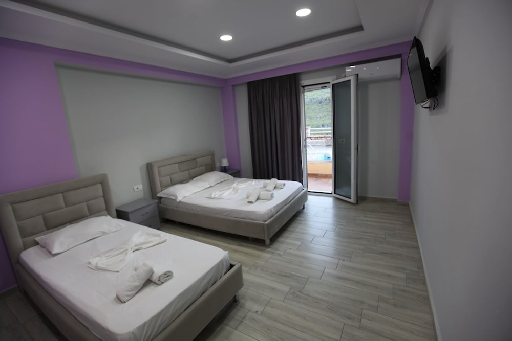 Karos Hotel Llaman