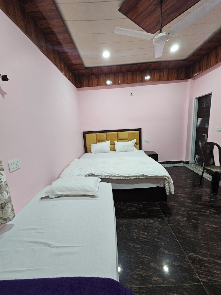 Divy Dhaam Near Prem Mandir
