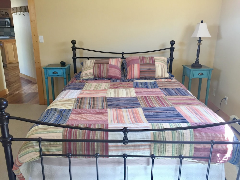 Mountain Modern 4 Bedroom Holiday Home By Pinon Vacation Rentals