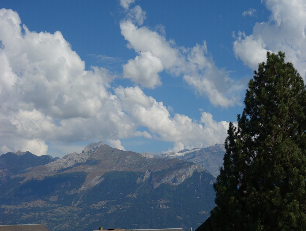 Apartment in Veysonnaz With Stunning Views