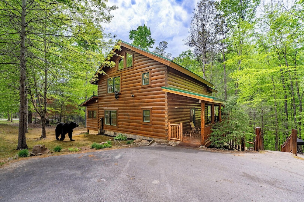 Smoky Bear Cabin