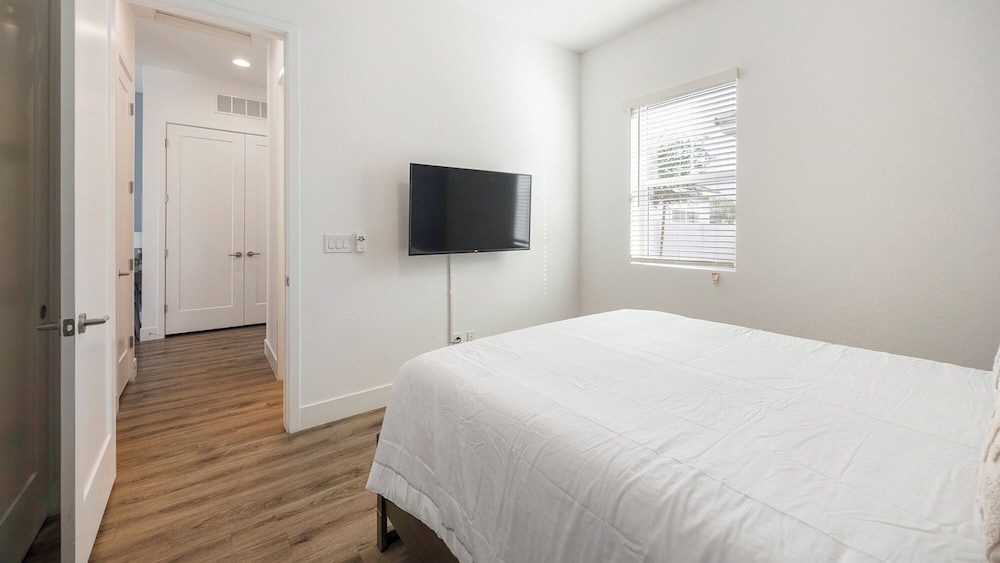 Landing Apartments Phoenix - Maryvale Village