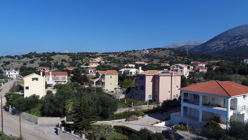 Dina Apartments