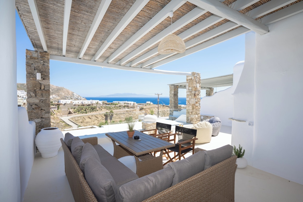CAVO BLUE VILLAS