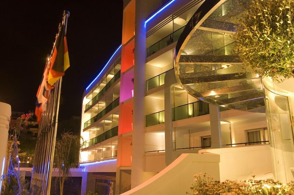Casa De Maris Spa & Resort Hotel -  Adult Only +16