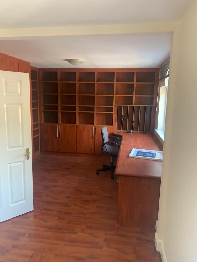 3 bedroom house in Reading view 2