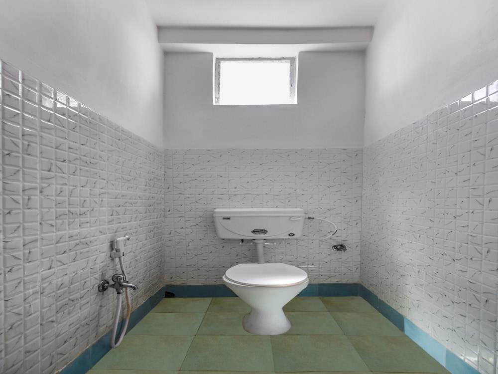 OYO 6709 Hotel L N International - Property Image 24