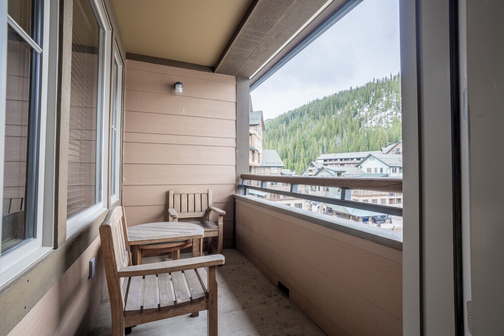 Zephyr Mountain Lodge - Winter Park CO Condos