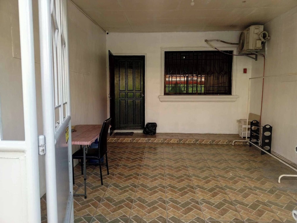 Axon Cozy Modern House #G Near The Walking Street