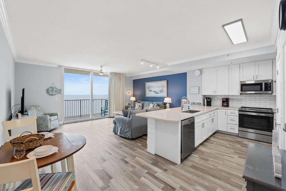 Tidewater by Book That Condo