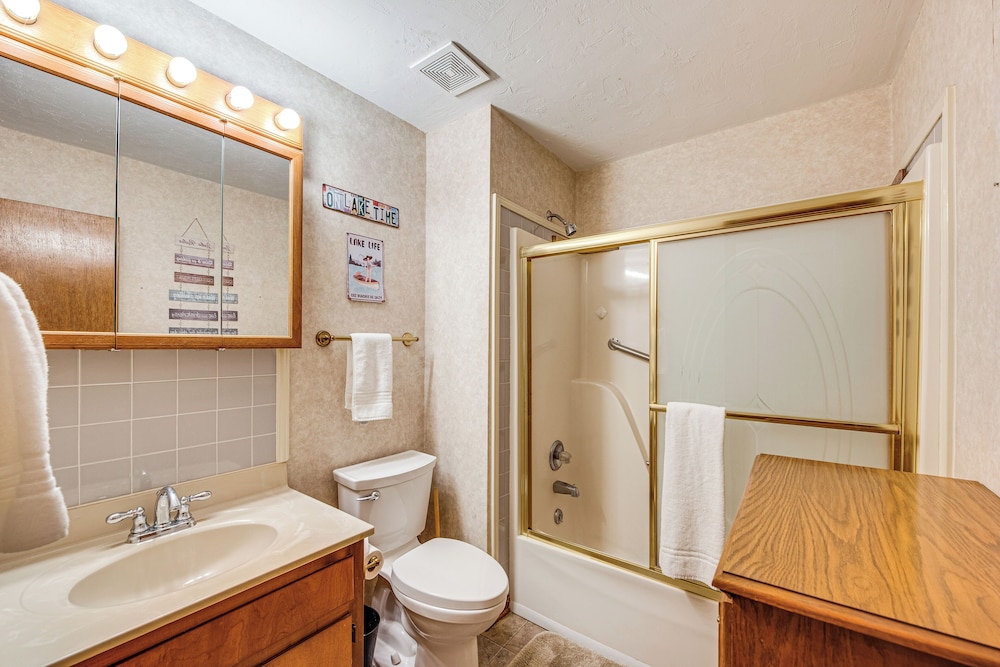 Lake Talquin Townhome at Whippoorwill Lodge!