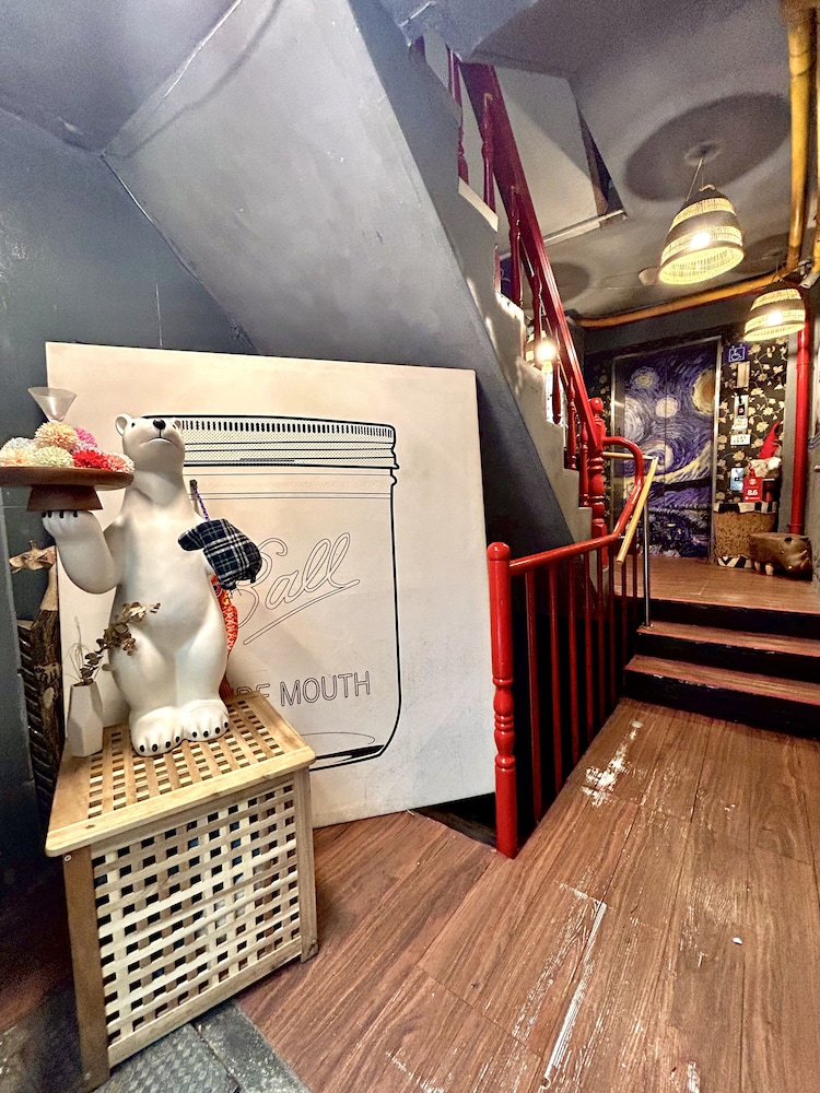 Ximen Triple Tiger Hostel
