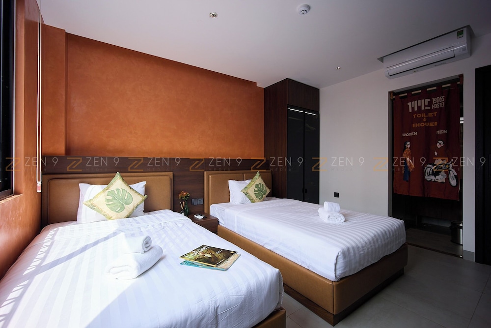 1995S HOSTEL