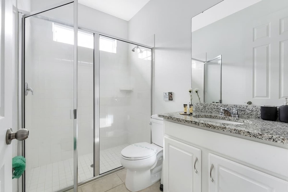 Stunning 7BR Home With Themed Bedrooms