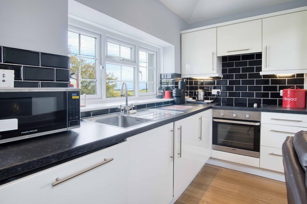 The Granary - 2 Bedroom Cottage - Penally