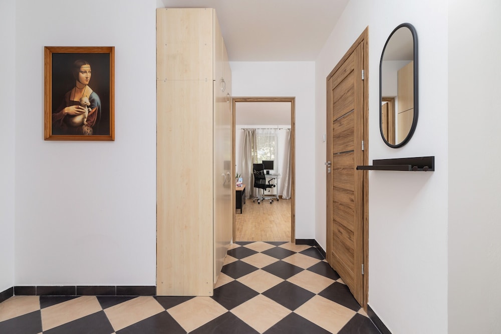 Apartment Krakow Raciborska by Renters view 3