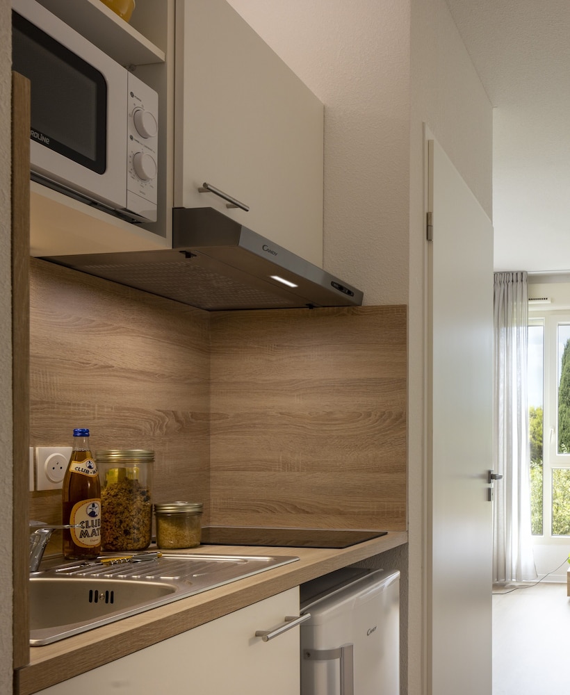 Montpellier Vacations - Apparteo Montpellier - Property Image 4