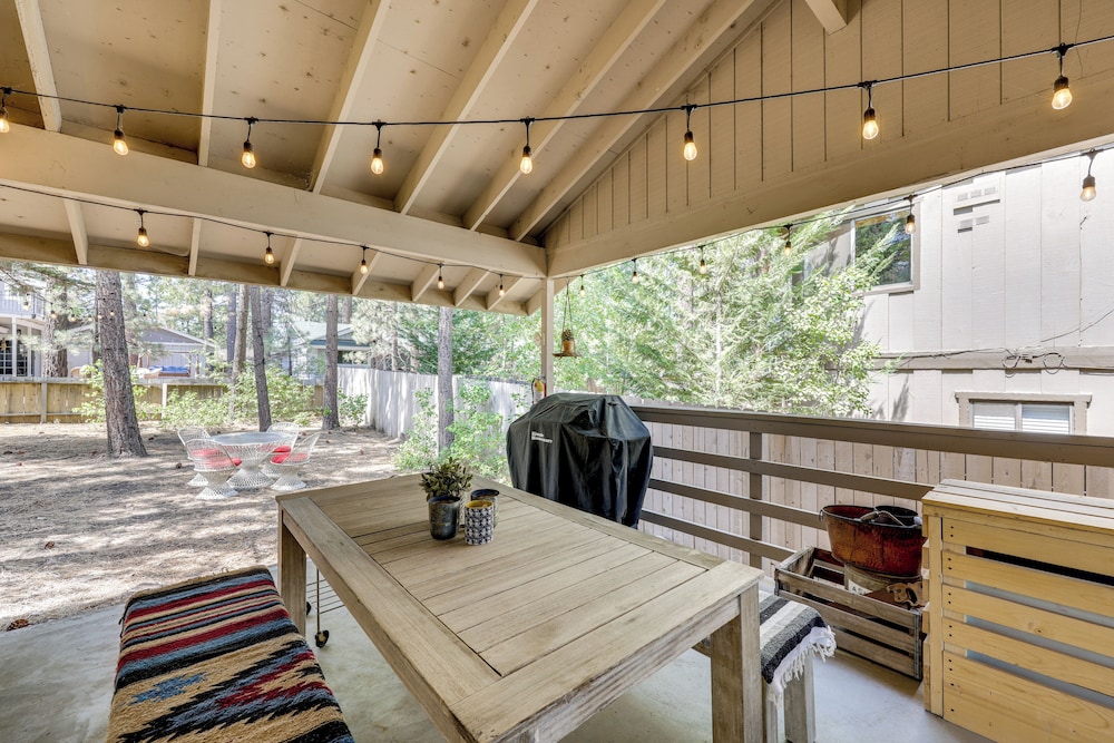 Game Room + Deck: Wooded Big Bear Lake Retreat